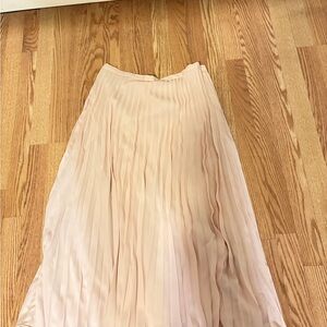 Elegant Cream Pleated Skirt